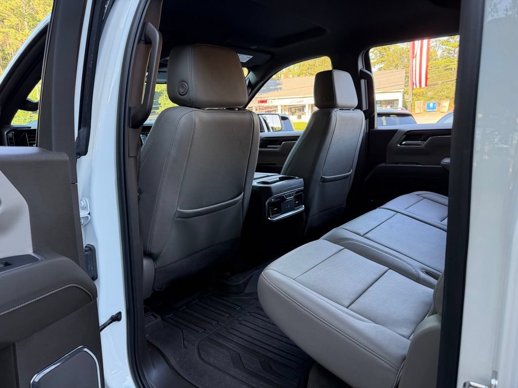 Used 2024 GMC Sierra 1500 SLT w/ SLT Premium Plus Package AWD/4WD image 29