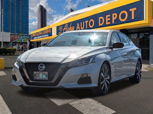 Used 2021 Nissan Altima 2.5 SR FWD image 1