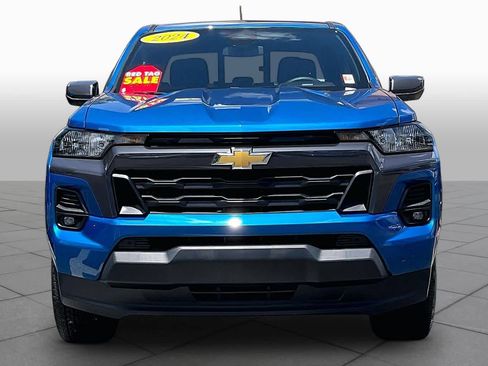 Used 2024 Chevrolet Colorado LT w/ LT Convenience Package RWD image 4