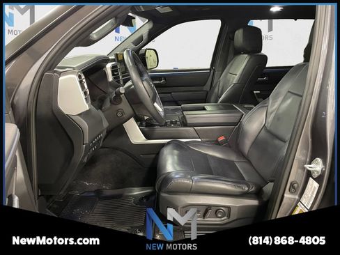 Used 2024 Toyota Sequoia Platinum image 9