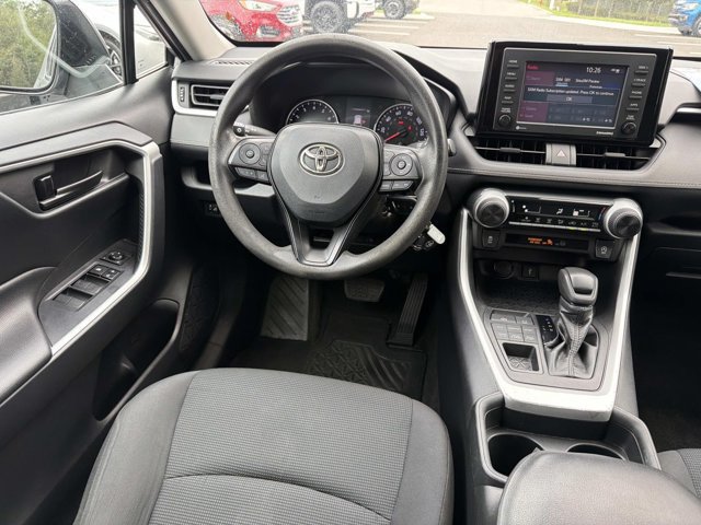 Used 2021 Toyota RAV4 LE AWD/4WD image 21