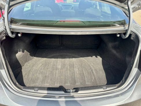 Used 2016 Hyundai Elantra Value Edition image 30