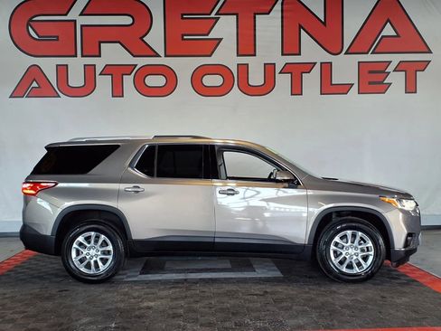 Used 2018 Chevrolet Traverse LT AWD/4WD image 1