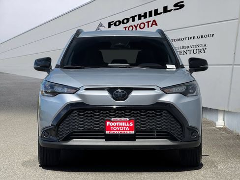 Used 2025 Toyota Corolla Cross AWD Hybrid image 2