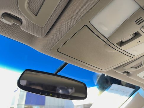 Used 2014 INFINITI Q60 Journey w/ Premium Package image 22