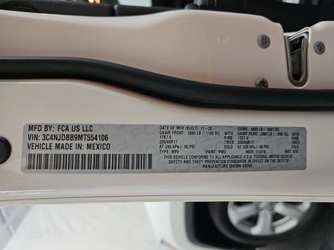 Used 2021 Jeep Compass Latitude w/ Convenience Group image 19