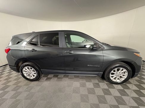 Used 2020 Chevrolet Equinox LS w/ LS Convenience Package image 8