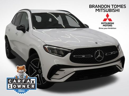 Used 2025 Mercedes-Benz GLC 300 4MATIC w/ AMG Line image 1