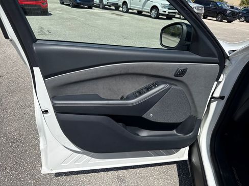 Certified 2025 Ford Mustang Mach-E GT image 13