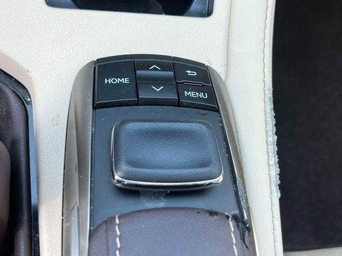 Used 2017 Lexus ES 350 w/ Luxury Package FWD image 38