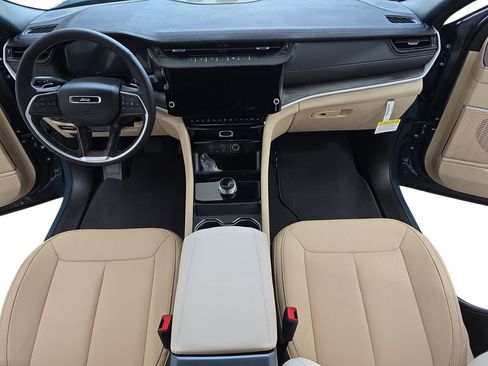 New 2026 Jeep Grand Cherokee Limited image 36