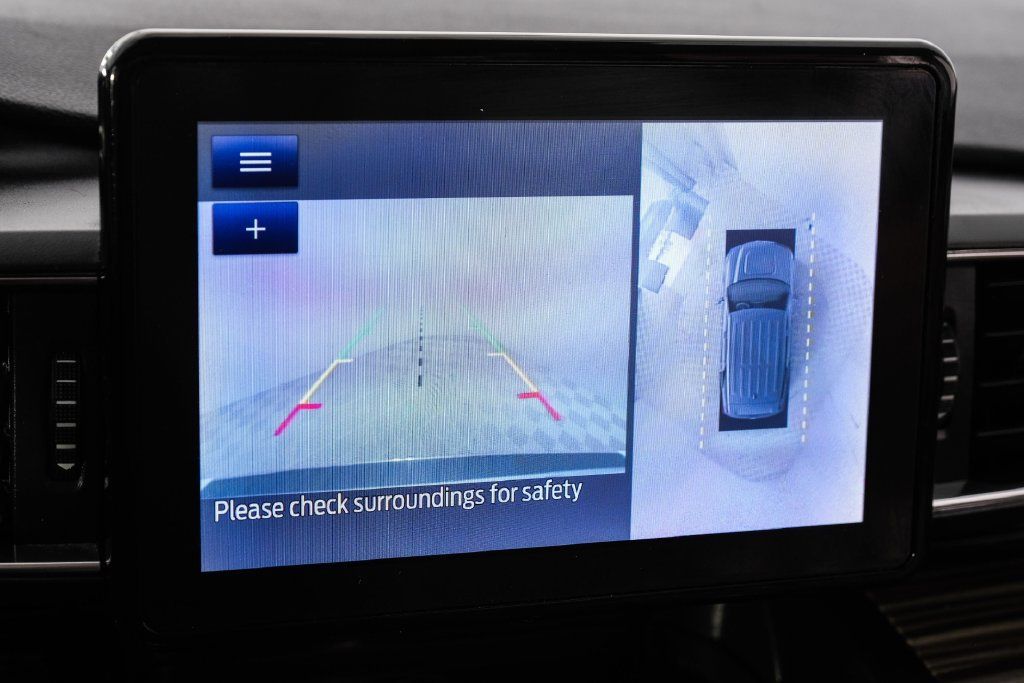 Used 2020 Ford Explorer Limited AWD/4WD image 21