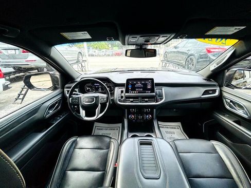 Used 2021 GMC Yukon XL SLT image 18