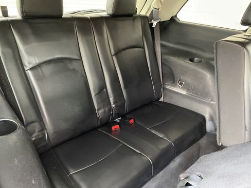 Used 2018 Dodge Journey Crossroad w/ Nav & Sun Group AWD/4WD image 12