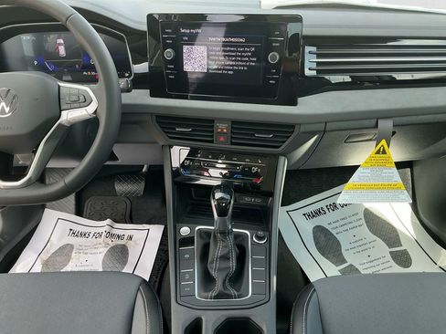 New 2026 Volkswagen Jetta SE FWD image 11