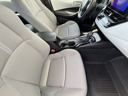 Used 2024 Toyota Corolla SE FWD image 32
