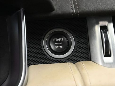 Used 2019 Land Rover Range Rover Long Wheelbase Autobiography image 44