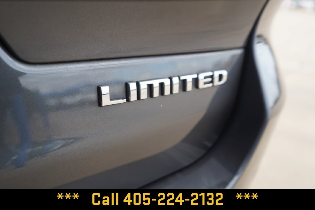 Used 2023 Jeep Grand Cherokee L Limited w/ Trailer Tow Group (B) AWD/4WD image 7