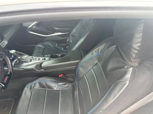 Used 2016 Chevrolet Camaro SS RWD image 3