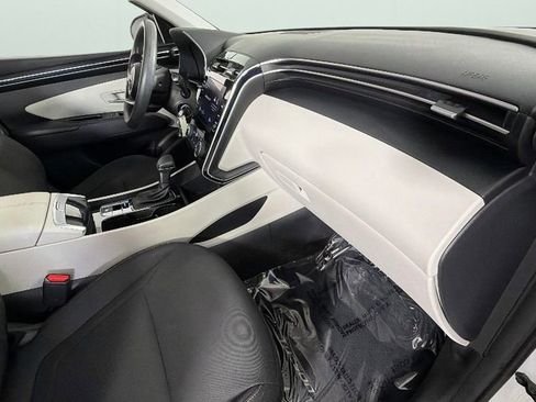Used 2022 Hyundai Tucson SE image 33