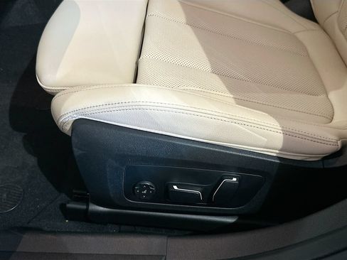 New 2026 BMW 330i xDrive Sedan w/ M Sport Package AWD/4WD image 20