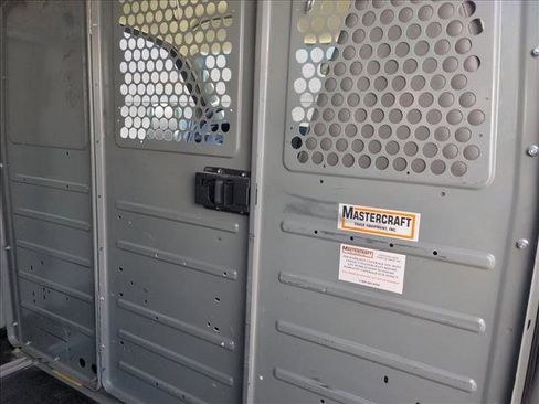 Used 2021 GMC Savana 3500 Extended image 18