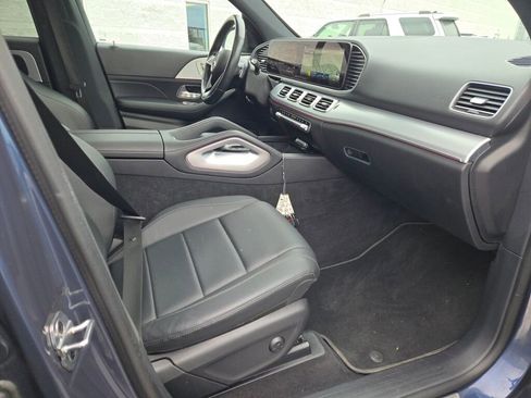 Used 2024 Mercedes-Benz GLE 450e 4MATIC image 7