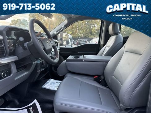 New 2024 Ford F550 4x4 Regular Cab Super Duty image 17