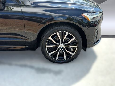 Used 2023 Volvo XC60 B5 Plus w/ Climate Package AWD/4WD image 13