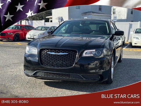 Used 2019 Chrysler 300 Touring w/ Sport Appearance Package image 1