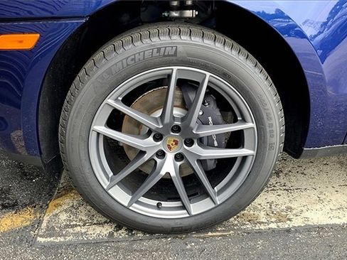 New 2025 Porsche Macan image 15