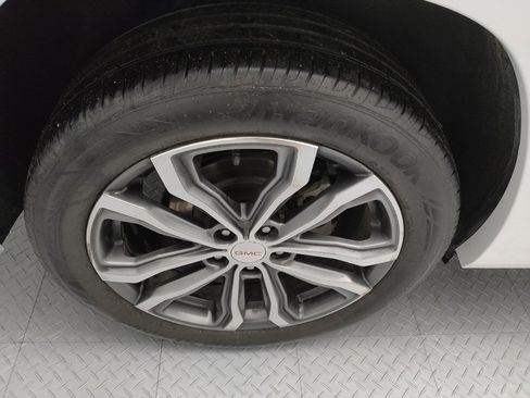 Used 2019 GMC Terrain Denali w/ Comfort Package image 31