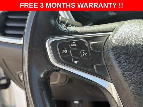 Used 2019 Chevrolet Equinox LT FWD image 38