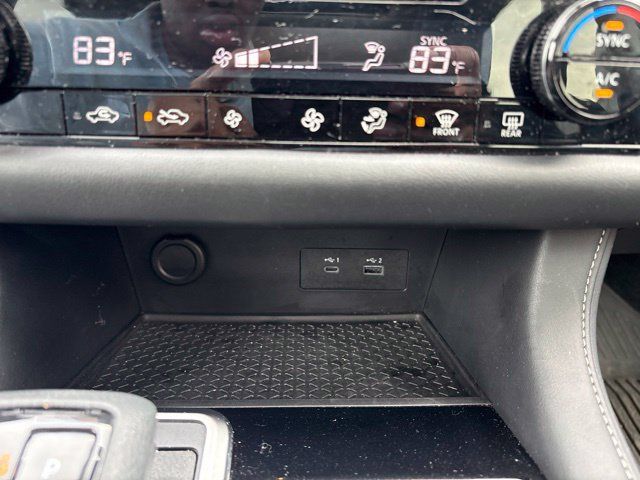 Used 2025 Nissan Pathfinder SV w/ SV Premium Package AWD/4WD image 18