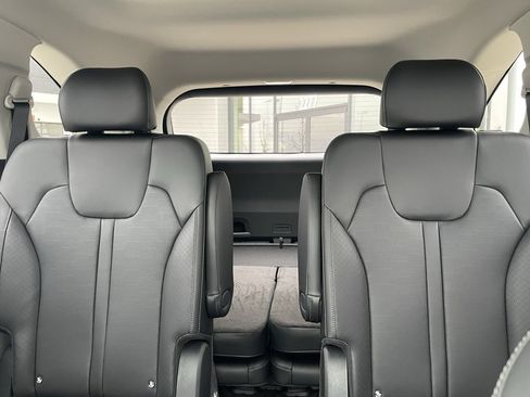 New 2026 Kia Sorento X-Line EX image 24