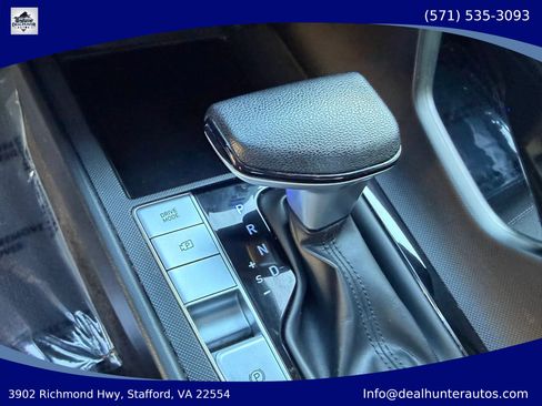 Used 2022 Hyundai Elantra Blue FWD image 24