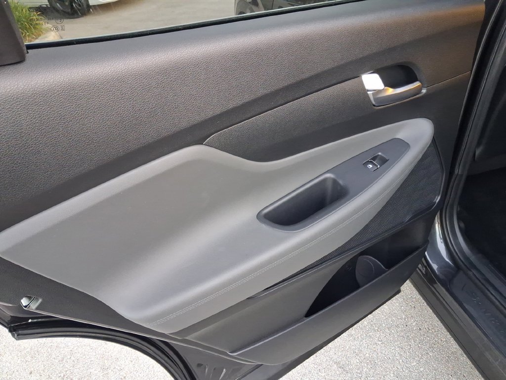 Used 2023 Hyundai Santa Fe SEL FWD image 14