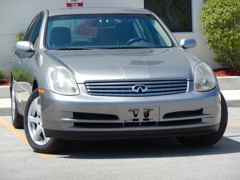 Used 2004 INFINITI G35 x Sedan image 5