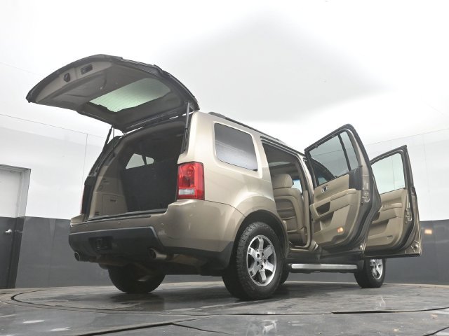 Used 2010 Honda Pilot Touring image 54
