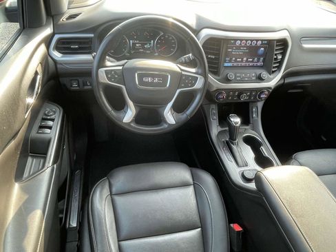 Used 2018 GMC Acadia SLT image 13