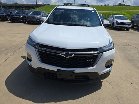 Used 2023 Chevrolet Traverse RS w/ LPO, Floor Liner Package AWD/4WD image 2