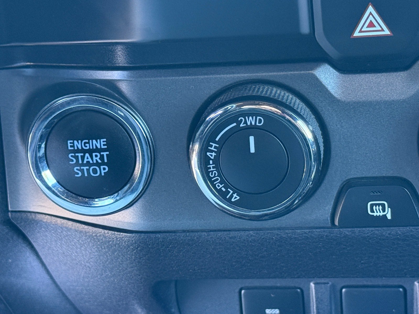 Used 2021 Toyota Tacoma TRD Off-Road w/ Technology Package AWD/4WD image 35