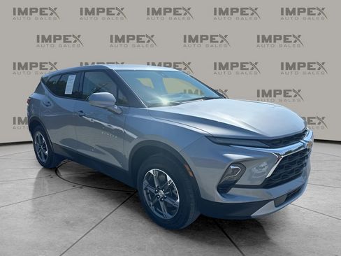 Used 2025 Chevrolet Blazer LT image 7