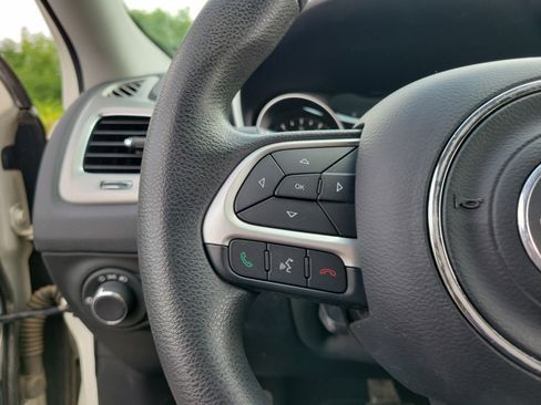 Used 2019 Jeep Compass Sport image 22