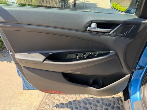 Used 2016 Hyundai Tucson SE w/ Option Group 02 FWD image 11