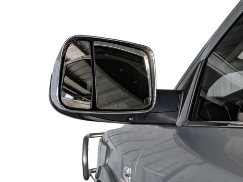 Used 2022 RAM 3500 Laramie AWD/4WD image 39