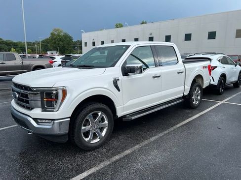 Used 2021 Ford F150 Lariat w/ Equipment Group 502A High AWD/4WD image 3