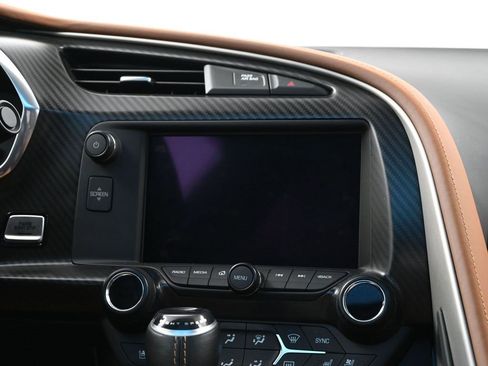 Used 2016 Chevrolet Corvette Z06 w/ 3LZ Preferred Equipment Group image 8