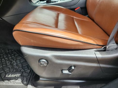 Used 2019 Jeep Grand Cherokee Summit AWD/4WD image 23