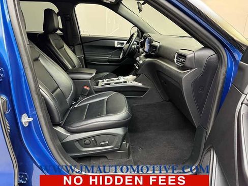 Used 2020 Ford Explorer XLT w/ Equipment Group 202A AWD/4WD image 22